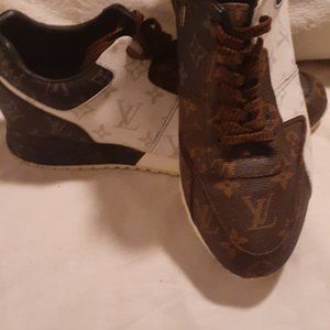 Christian Louboutin Classic Sneaker